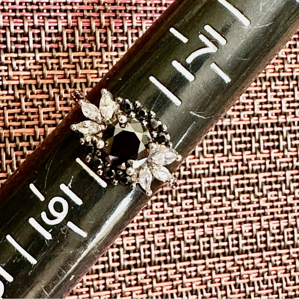Fragrant Jewels Black and Silver Floral Ring
